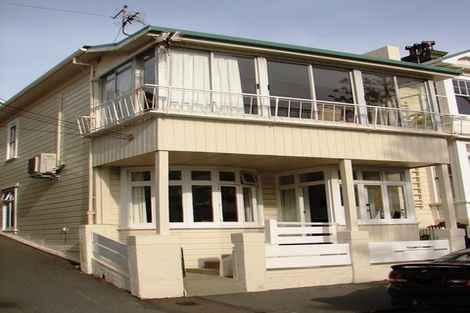 Photo of property in 242 Oriental Parade, Oriental Bay, Wellington, 6011