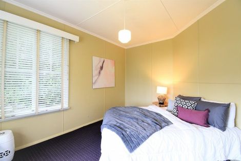 Photo of property in 16 Marine Parade, Macandrew Bay, Dunedin, 9014