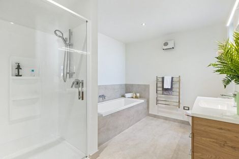 Photo of property in 33 Wallace Road, Hobsonville, Auckland, 0616