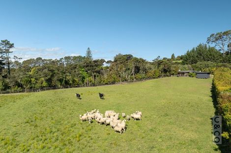 Photo of property in 35a Fork Road, Kumeu, 0891