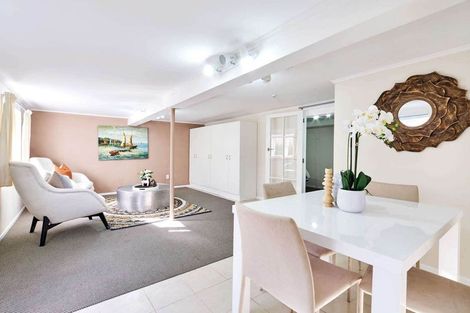 Photo of property in 62 Lyons Avenue, Murrays Bay, Auckland, 0630