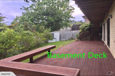 Photo of property in 11 Catlins Place, Fairview Heights, Auckland, 0632