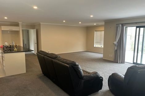 Photo of property in 6 Moston Grove, Churton Park, Wellington, 6037