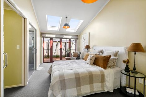 Photo of property in 53 Clemow Road, Fitzroy, New Plymouth, 4312