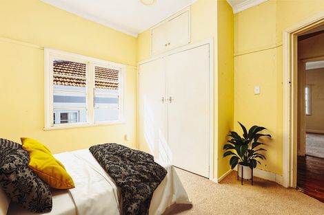 Photo of property in 1/71 Garden Road, Northland, Wellington, 6012