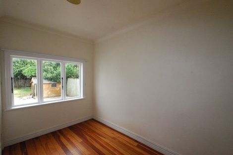 Photo of property in 16 Lonsdale Crescent, Rongotai, Wellington, 6022