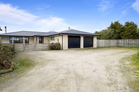 Photo of property in 4 Rangiora Woodend Road, Woodend, 7610