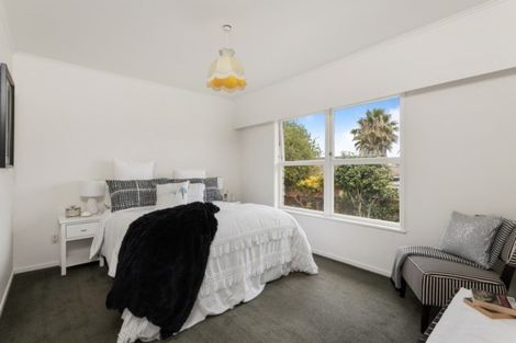 Photo of property in 1/10a Walter Street, Hauraki, Auckland, 0622