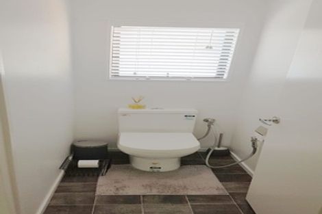 Photo of property in 1/38 Kaipatiki Road, Glenfield, Auckland, 0629