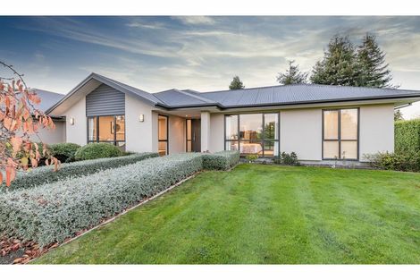 Photo of property in 86 Oakgrove Drive, Rangiora, 7400