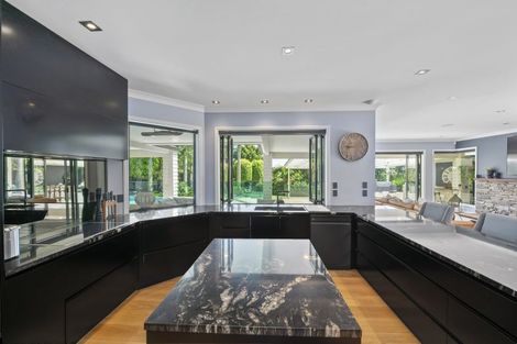 Photo of property in 12a Wainoni Heights, Greenhithe, Auckland, 0632