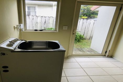 Photo of property in 1/1 Saint Clair Place, Browns Bay, Auckland, 0630
