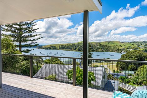 Photo of property in 14 Cliff Street, Pahi, Paparoa, 0571