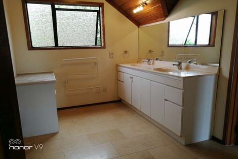 Photo of property in 58 Marywil Crescent, Hillcrest, Auckland, 0627