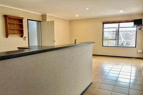 Photo of property in 6 Bass Street, West Harbour, Auckland, 0618