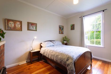 Photo of property in 3 Atkinson Street, Woodville, 4920