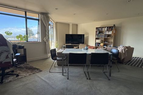 Photo of property in 2c/7-11 Bute Road, Browns Bay, Auckland, 0630