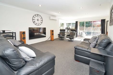 Photo of property in 15 Halcione Close, Flagstaff, Hamilton, 3210