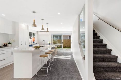 Photo of property in 4 Crieff Place, Te Atatu Peninsula, Auckland, 0610