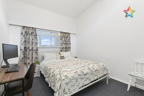 Photo of property in 35 Titiro Moana Road, Korokoro, Lower Hutt, 5012