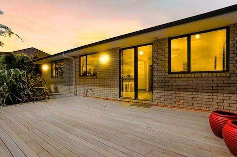 Photo of property in 20 Lamia Place, The Gardens, Auckland, 2105