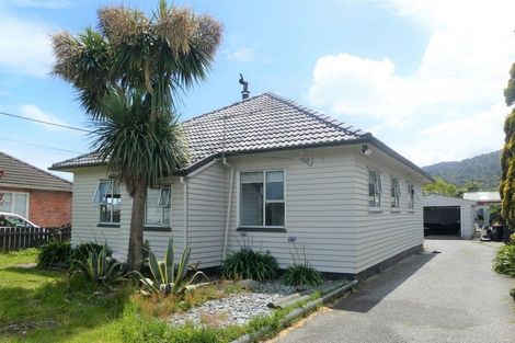 Photo of property in 7 Kerr Avenue, Cobden, Greymouth, 7802