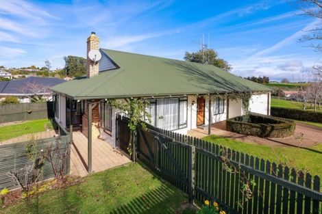 Photo of property in 2 Parkview Avenue, Western Heights, Hamilton, 3200