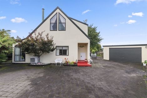 Photo of property in 74c Grand Vue Road, Kawaha Point, Rotorua, 3010