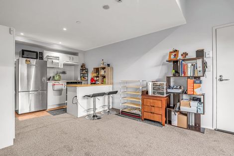 Photo of property in 4a/30 Westward Ho, Glen Eden, Auckland, 0602