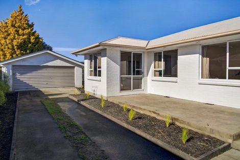 Photo of property in 4 Blossomdale Place, Bishopdale, Christchurch, 8053