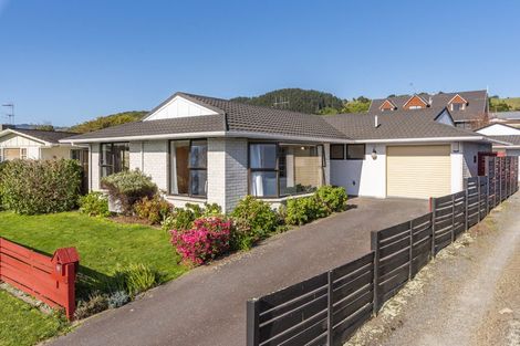 Photo of property in 16a Awatea Avenue, Paraparaumu, 5032