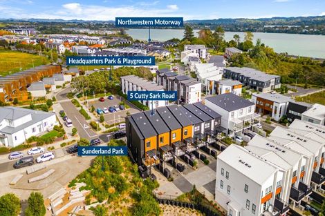 Photo of property in 5 Cutty Sark Road, Hobsonville, Auckland, 0616