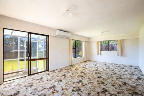 Photo of property in 57 Barrett Street, Westown, New Plymouth, 4310