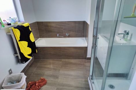 Photo of property in 2/23 Porchester Road, Papakura, 2110