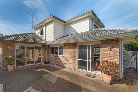 Photo of property in 5 Pat O'connor Place, Manurewa, Auckland, 2105