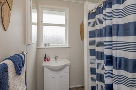 Photo of property in 60 Hinemoa Street, Levin, 5510