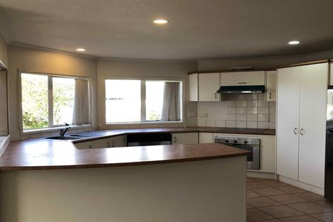 Photo of property in 13 Belcoo Crescent, East Tamaki, Auckland, 2013