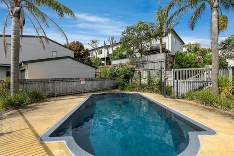 Photo of property in 1/6 Nimstedt Avenue, Oteha, Auckland, 0632