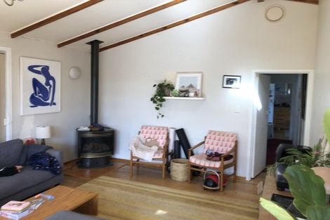 Photo of property in 1 Taioma Crescent, Te Atatu Peninsula, Auckland, 0610