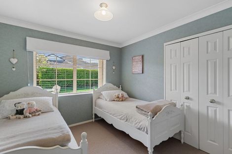 Photo of property in 33 Harrowfield Drive, Harrowfield, Hamilton, 3210