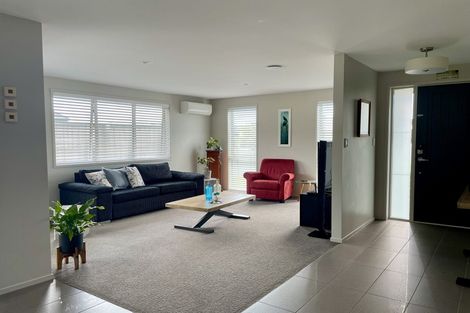 Photo of property in 7 Hiria Crescent, Papamoa Beach, Papamoa, 3118