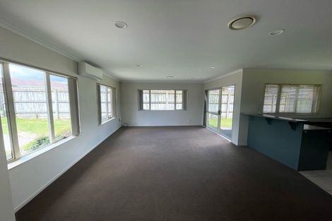 Photo of property in 28 Raphoe Road, Flat Bush, Auckland, 2019