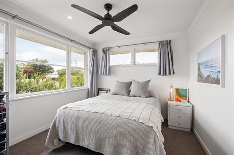 Photo of property in 11 Sandwich Road, St Andrews, Hamilton, 3200