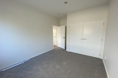 Photo of property in 37 Seaward Place, Wattle Downs, Auckland, 2103