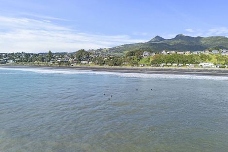 Photo of property in 37 Mcfarlane Street, Oakura, 4314