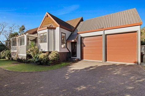 Photo of property in 8 Langstone Street, Welcome Bay, Tauranga, 3112