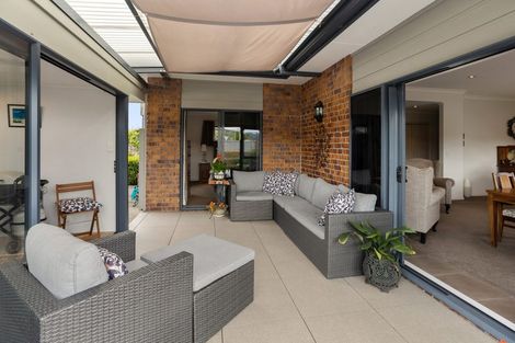 Photo of property in 1 Ringwood Place, Whitianga, 3510