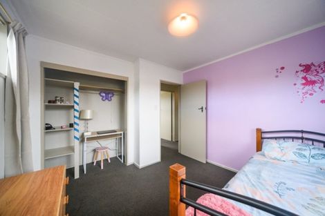 Photo of property in 9 Walker Crescent, Bulls, 4818