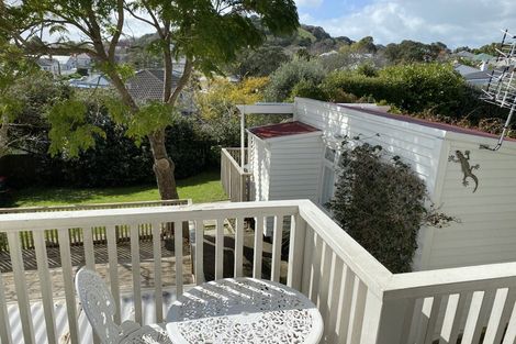 Photo of property in 14 Shoal Bay Road, Devonport, Auckland, 0624