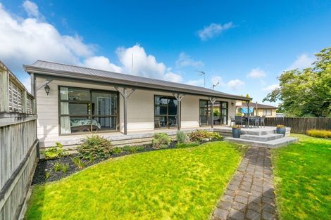 Photo of property in 110 Oakfield Crescent, Pukete, Hamilton, 3200